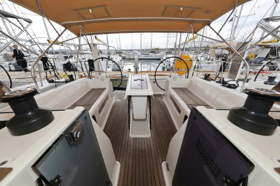 Image of Black Pearl yacht #8