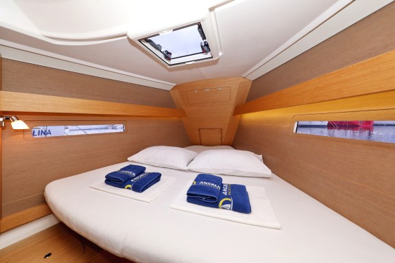 Image of Black Pearl yacht #30