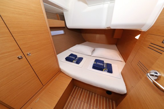 Image of Black Pearl yacht #23