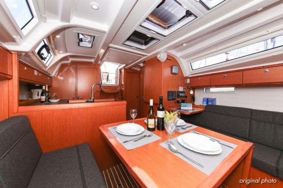 Image of Hang Loose yacht #14