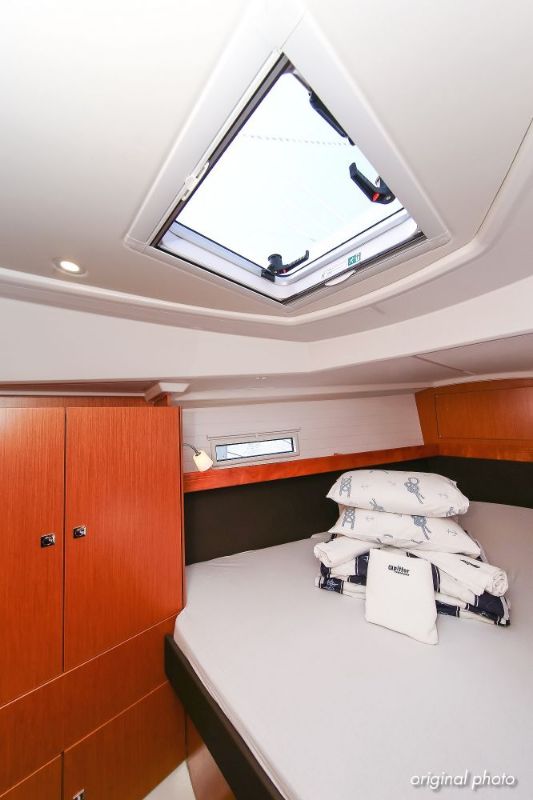 Image of Hang Loose yacht #22