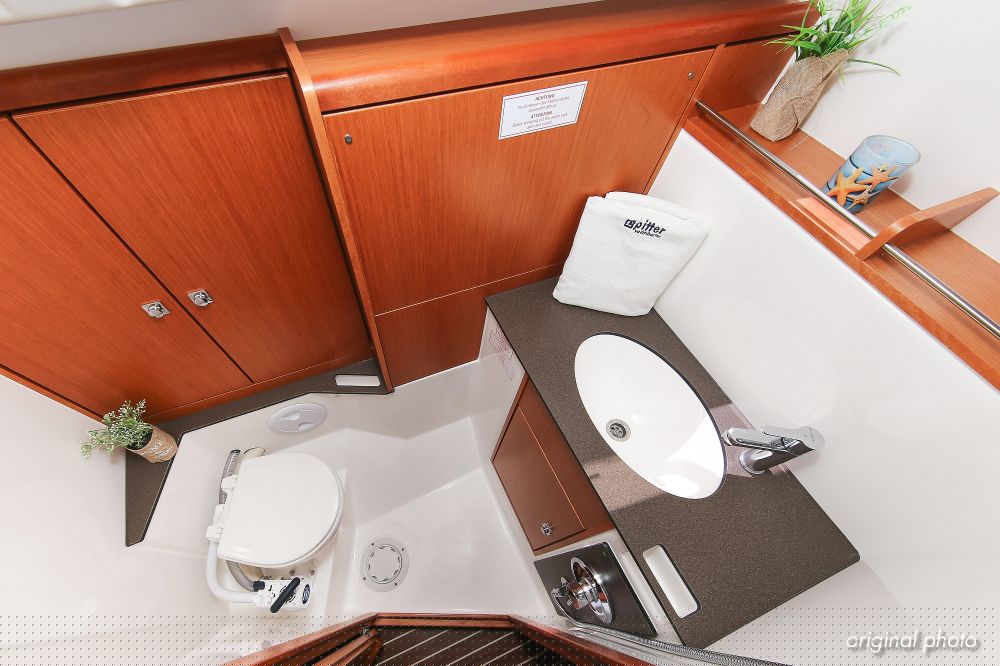 Image of Hang Loose yacht #31