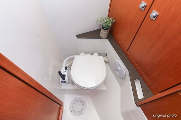 Image of Hang Loose yacht #34