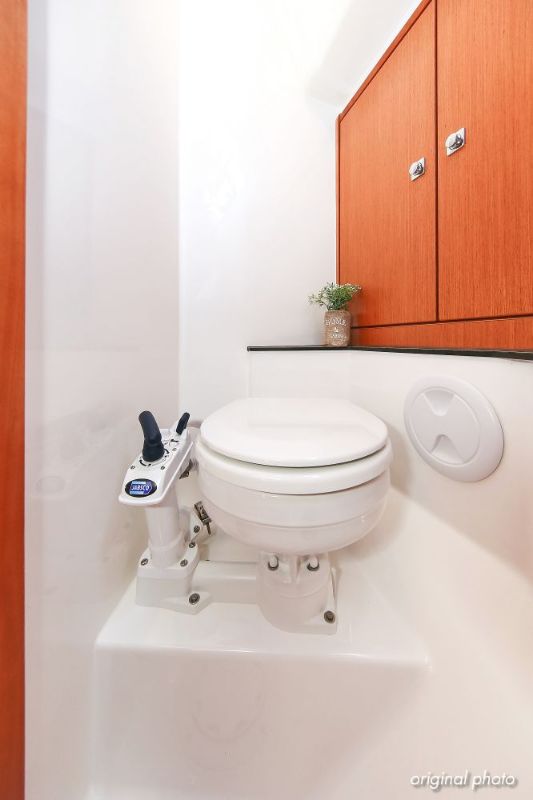 Image of Hang Loose yacht #35