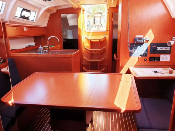 Image of Smiley yacht #13