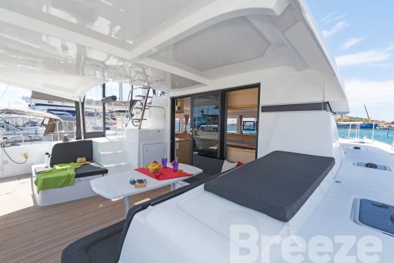 Image of Breeze yacht #10
