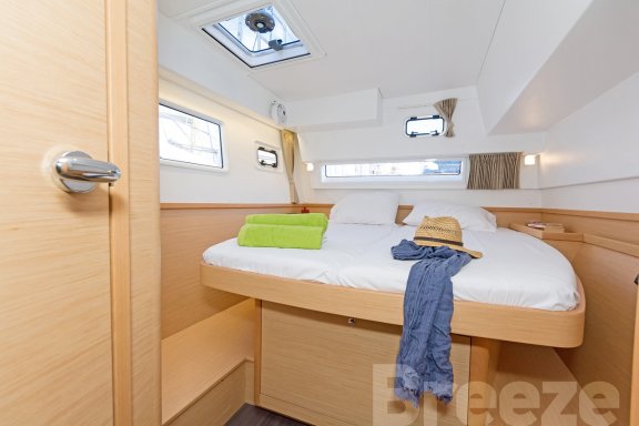 Image of Breeze yacht #17