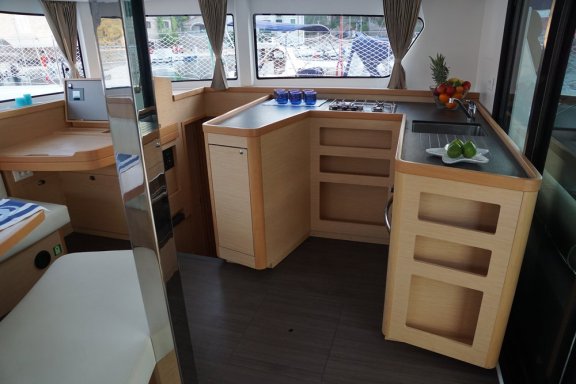 Image of Galapagos yacht #10