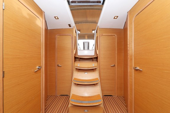 Image of Santa Rosa yacht #22