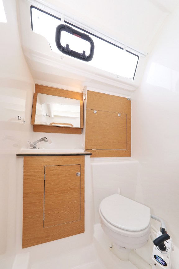 Image of Santa Rosa yacht #35