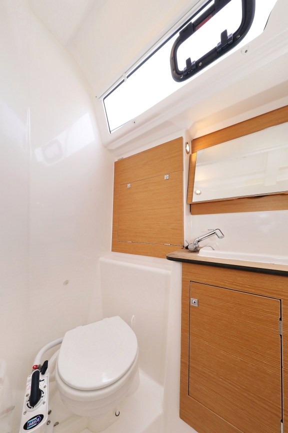 Image of Santa Rosa yacht #37