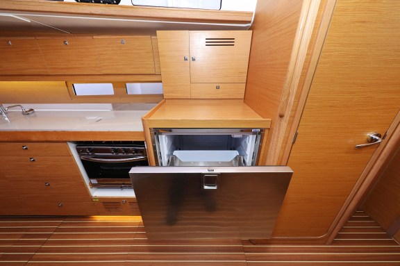 Image of Santa Rosa yacht #39