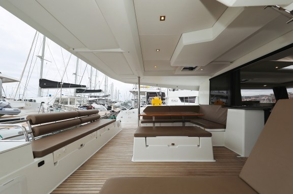 Image of Martin V yacht #5