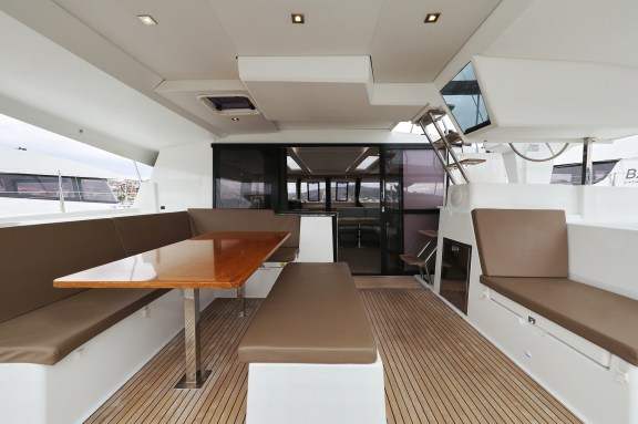 Image of Martin V yacht #6