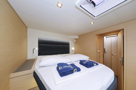 Image of Martin V yacht #27