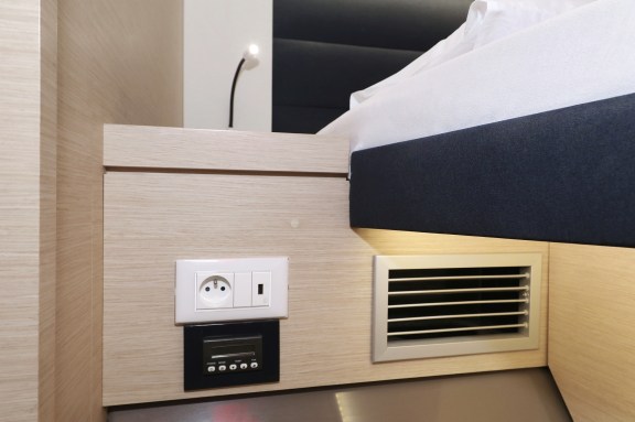 Image of Martin V yacht #38