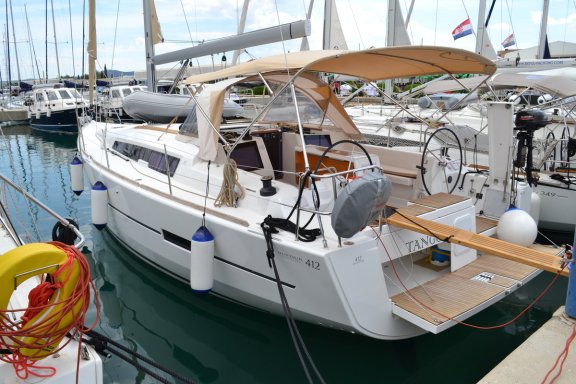 Image of Tango yacht #3
