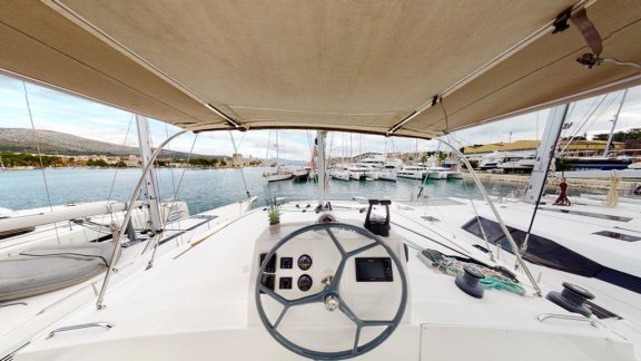 Image of Karina V yacht #8