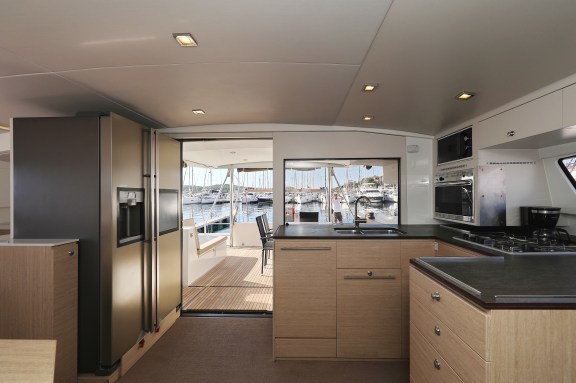 Image of Karina V yacht #19