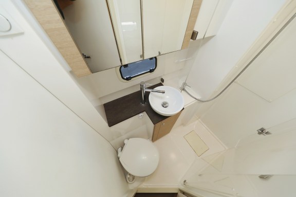 Image of Karina V yacht #29