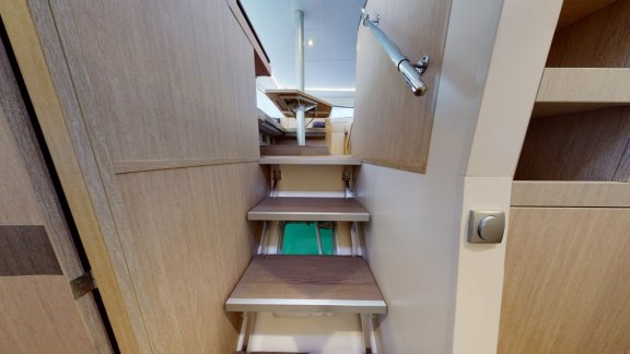 Image of Karina V yacht #38