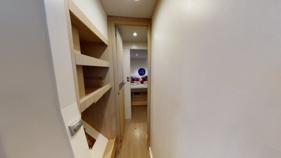 Image of Karina V yacht #37