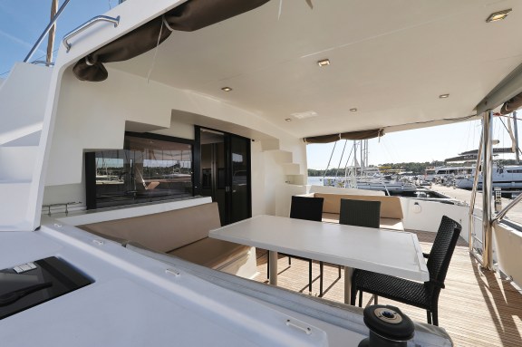 Image of Rozi V yacht #6