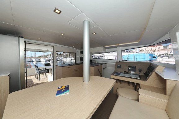 Image of Rozi V yacht #14