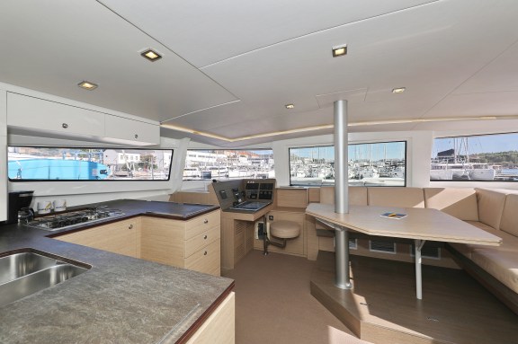 Image of Rozi V yacht #13