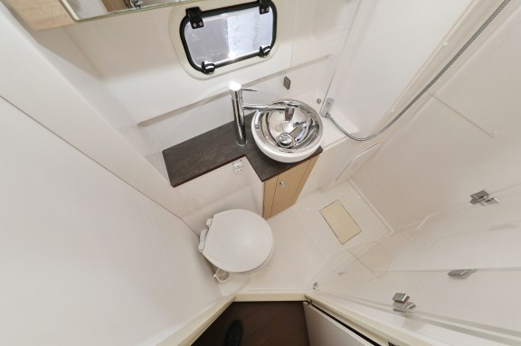 Image of Rozi V yacht #37