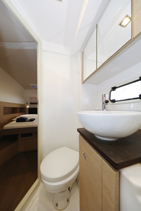 Image of Rozi V yacht #33