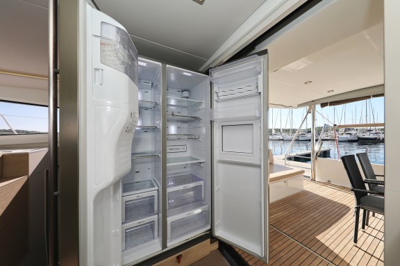 Image of Rozi V yacht #43