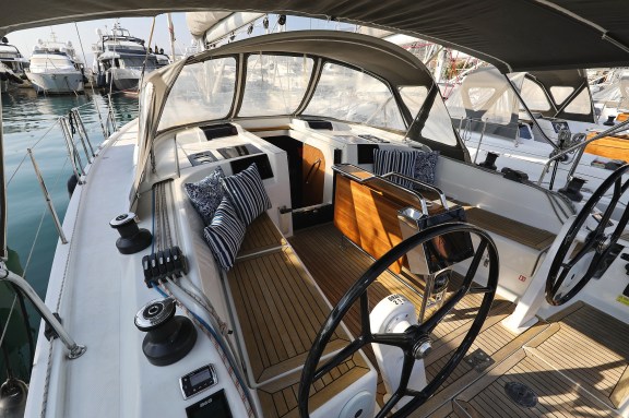 Image of take a break yacht #6