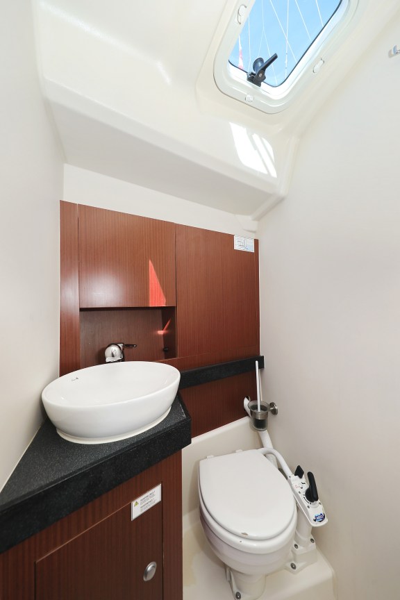 Image of take a break yacht #17