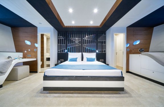 Image of Acapella yacht #27