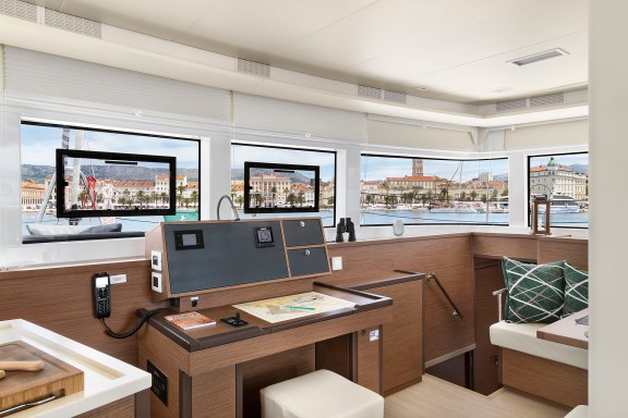 Image of Emerald Gemini yacht #9