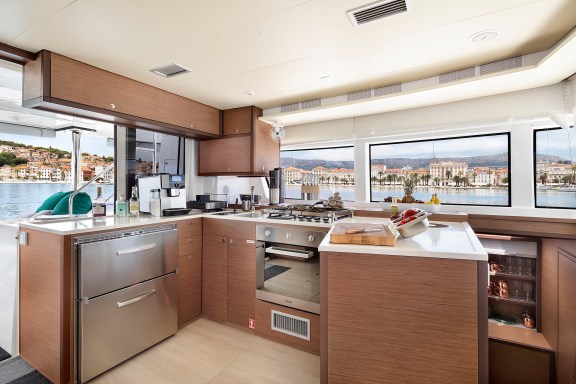 Image of Emerald Gemini yacht #10