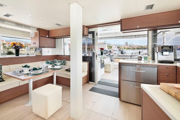 Image of Emerald Gemini yacht #11