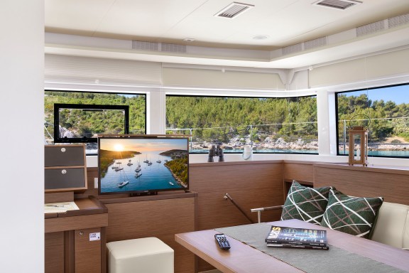 Image of Emerald Gemini yacht #12