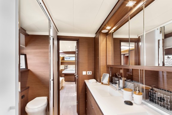 Image of Emerald Gemini yacht #16