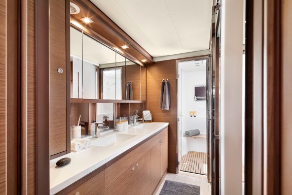 Image of Emerald Gemini yacht #15