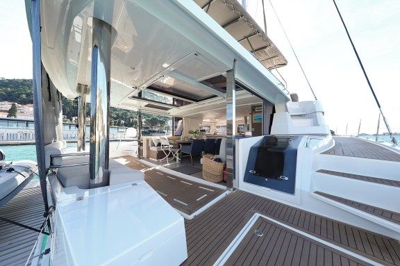 Image of EQ Horizon yacht #17
