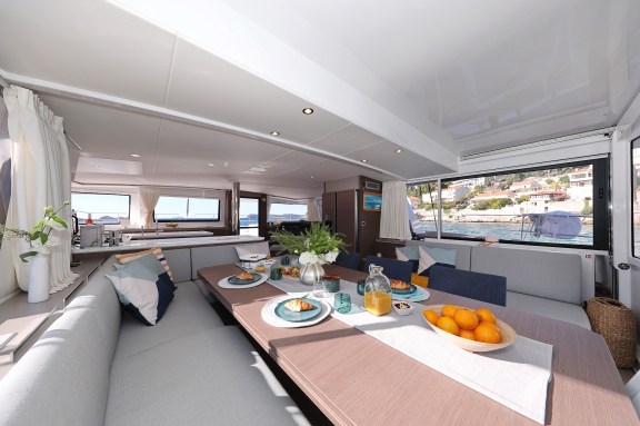 Image of EQ Horizon yacht #26