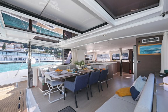 Image of EQ Horizon yacht #18