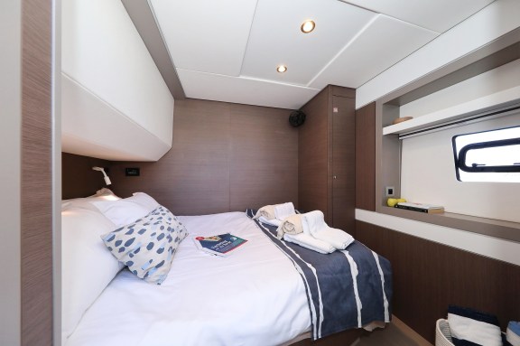 Image of EQ Horizon yacht #33