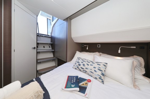 Image of EQ Horizon yacht #35