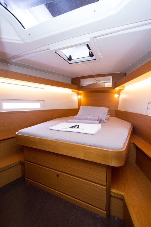 Image of Mars yacht #19