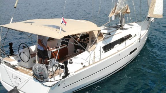 Image of Lotta yacht #8