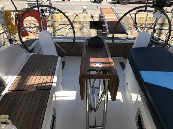 Image of Lydia yacht #9