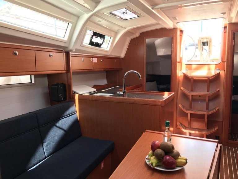 Image of Lydia yacht #13